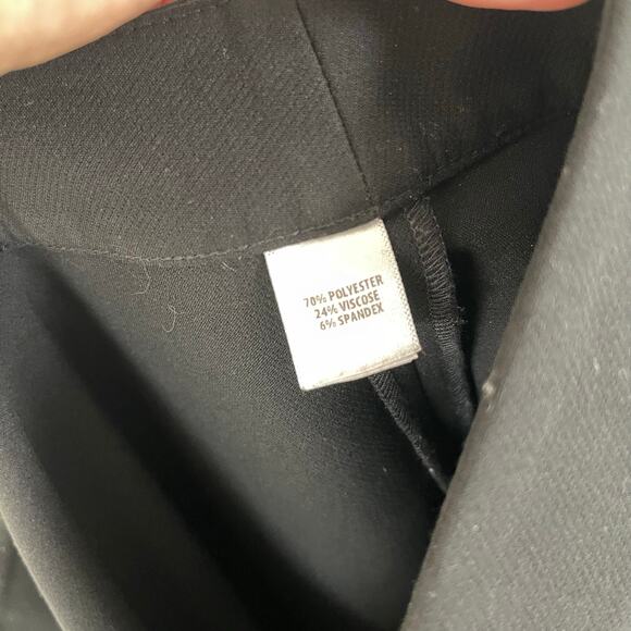 ST. JOHN Black Ankle Zip Trouser Pants (Size 4) - Picture 9 of 9